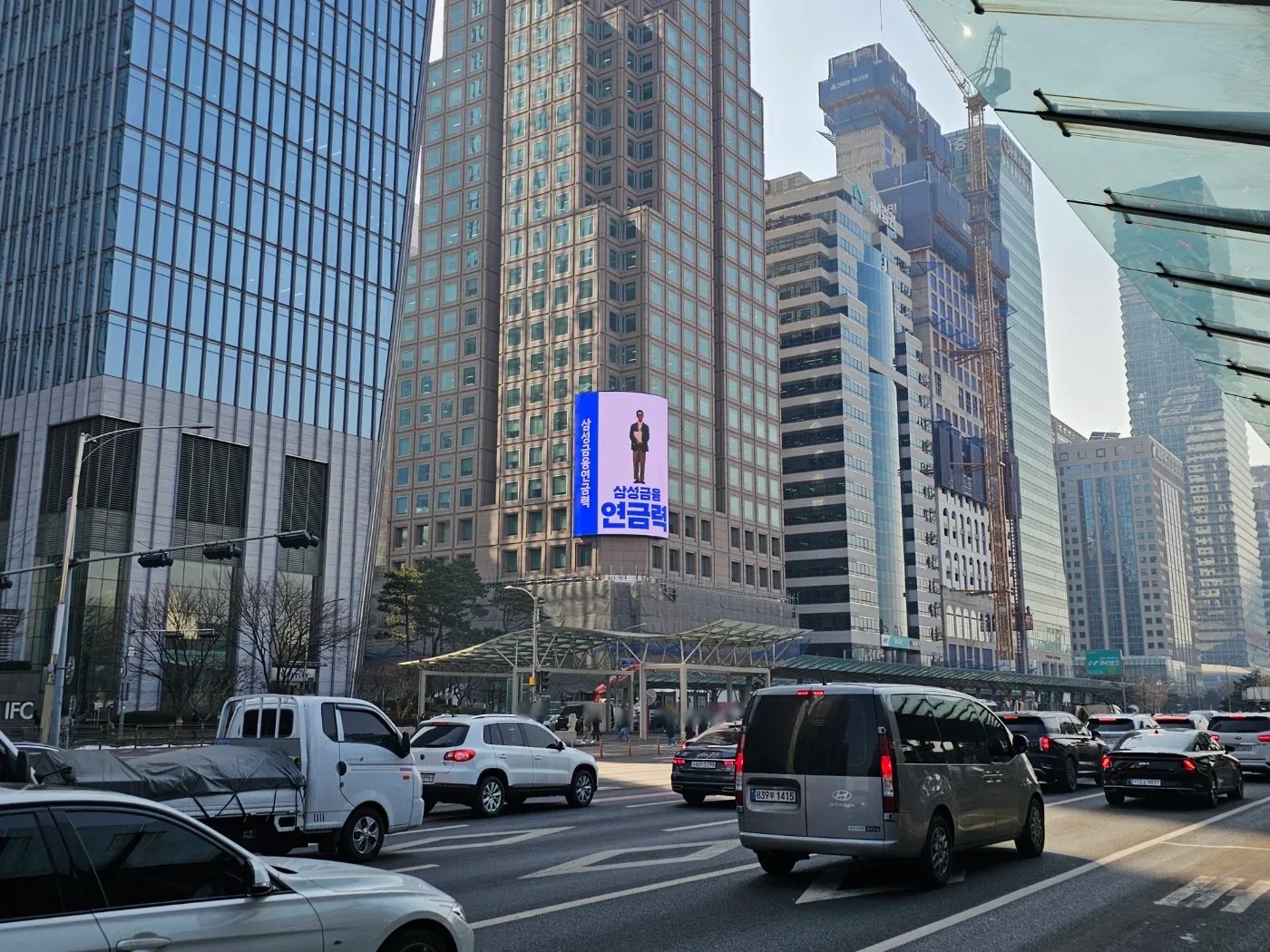 여의도 환승센터 원센티널 전광판